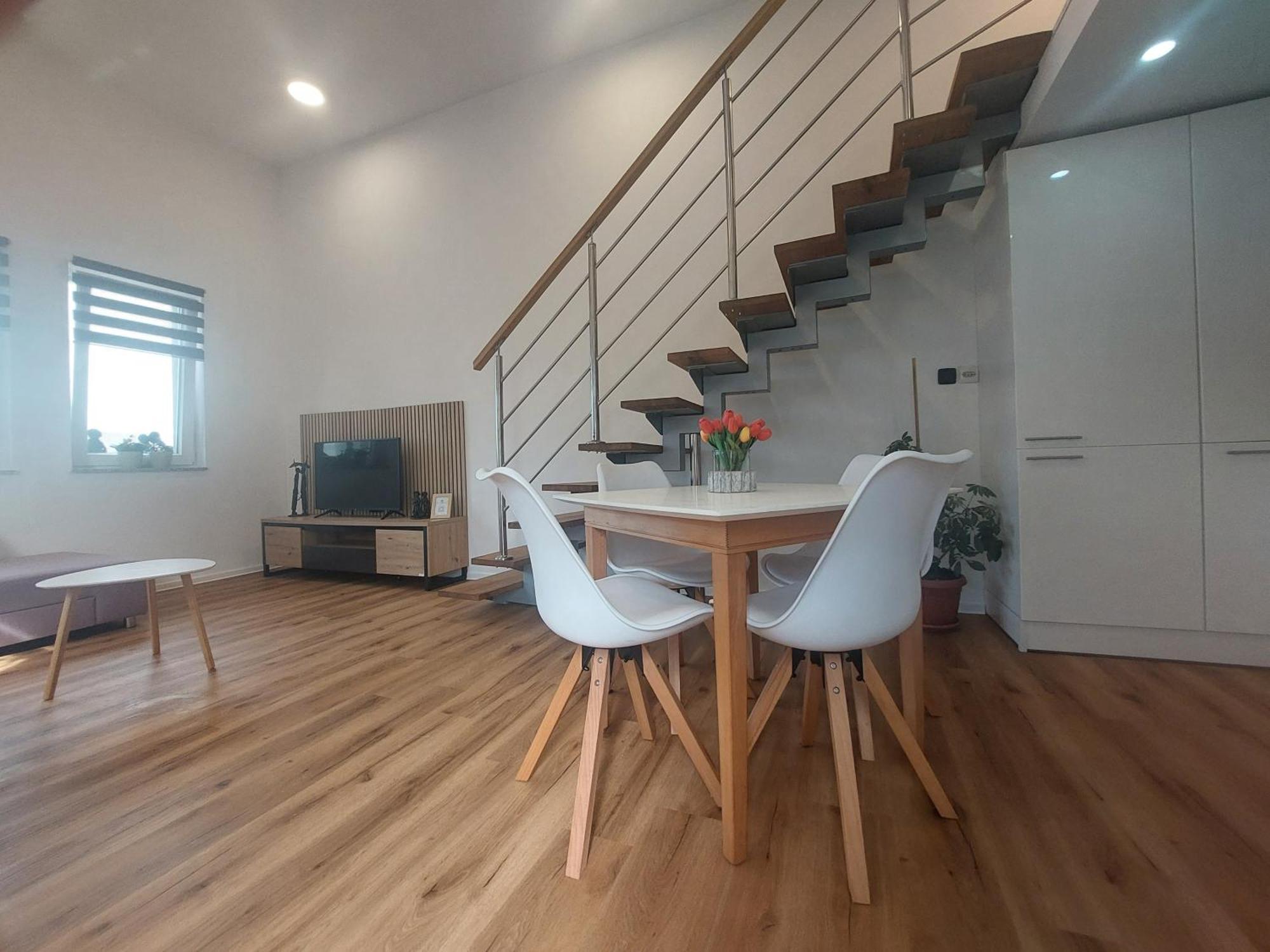 Spring And Summer Apartment Near Ljubljana With Free Secure Parking Домжале Экстерьер фото